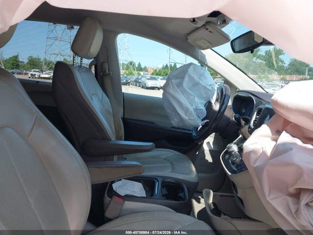 2018 CHRYSLER PACIFICA TOURING L 5
