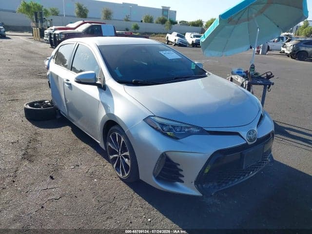 2018 TOYOTA COROLLA SE 1
