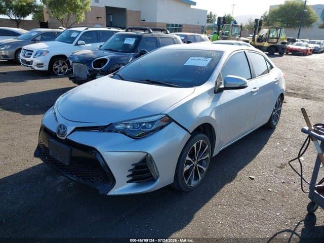 2018 TOYOTA COROLLA SE 2