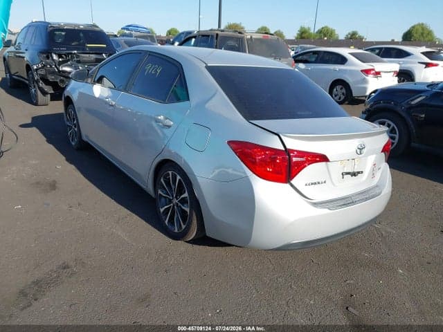 2018 TOYOTA COROLLA SE 3