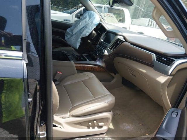 2017 CHEVROLET TAHOE PREMIER 5