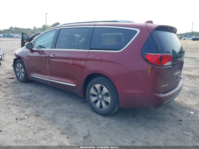 2018 CHRYSLER PACIFICA HYBRID LIMITED 3