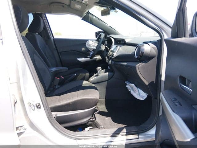 2020 NISSAN KICKS SV XTRONIC CVT 5