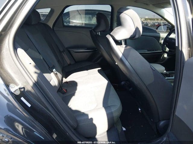 2025 KIA K4 LXS 8