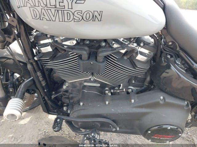 2025 HARLEY-DAVIDSON FXLRS 9