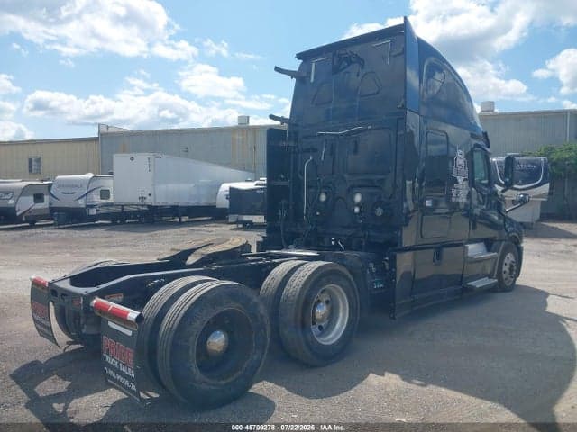 2019 FREIGHTLINER NEW CASCADIA 126 4