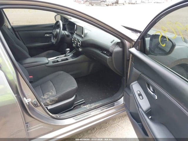 2024 NISSAN SENTRA SV XTRONIC CVT 5