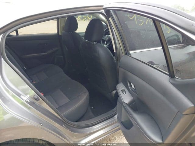 2024 NISSAN SENTRA SV XTRONIC CVT 8