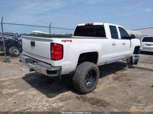 2019 CHEVROLET SILVERADO 1500 LD LT 4
