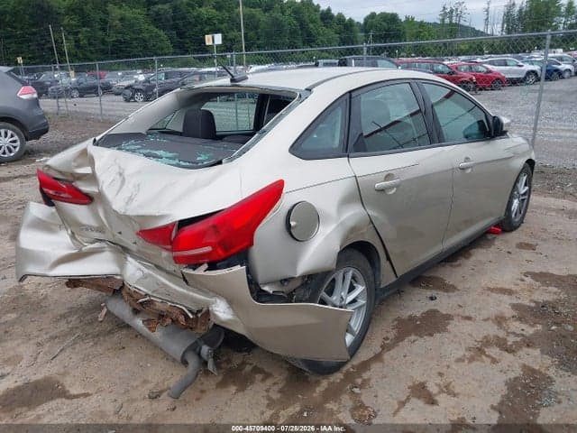 2017 FORD FOCUS SE 4