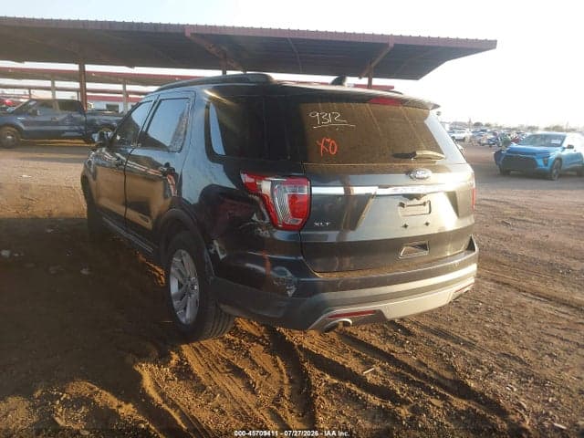 2017 FORD EXPLORER XLT 3