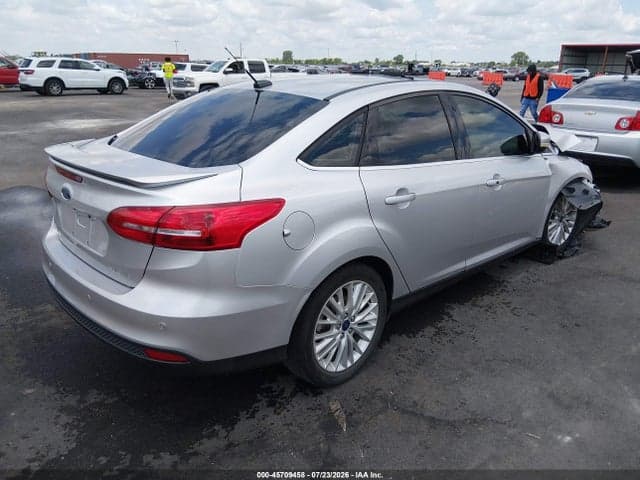 2017 FORD FOCUS TITANIUM 4