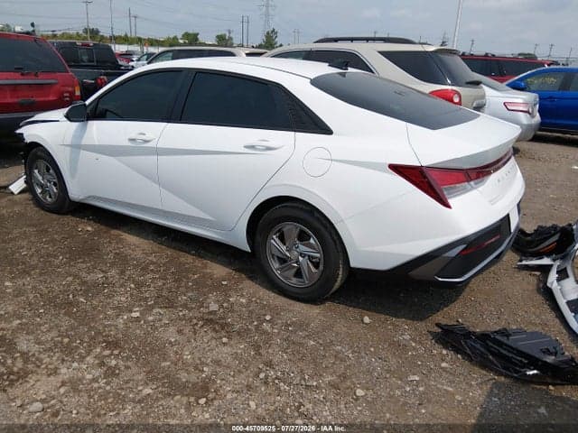 2026 HYUNDAI ELANTRA SE 3