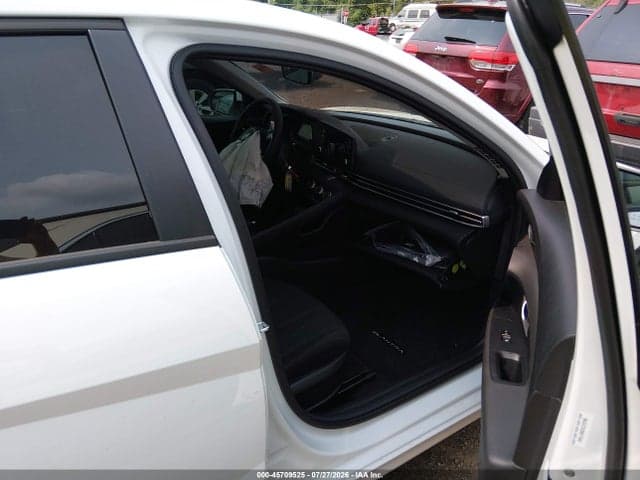 2026 HYUNDAI ELANTRA SE 5