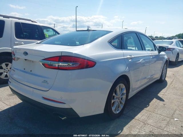 2019 FORD FUSION SE 4