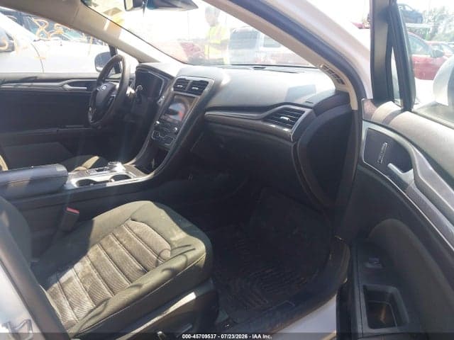 2019 FORD FUSION SE 5