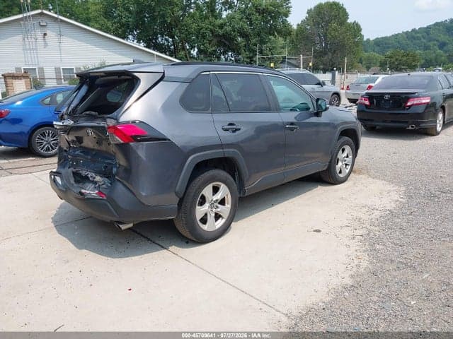 2021 TOYOTA RAV4 XLE 4