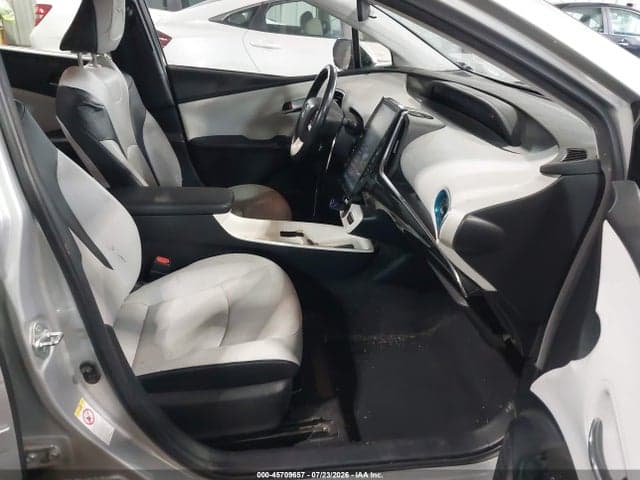 2017 TOYOTA PRIUS PRIME PREMIUM 5
