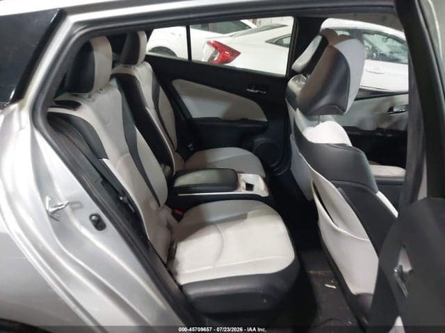 2017 TOYOTA PRIUS PRIME PREMIUM 8