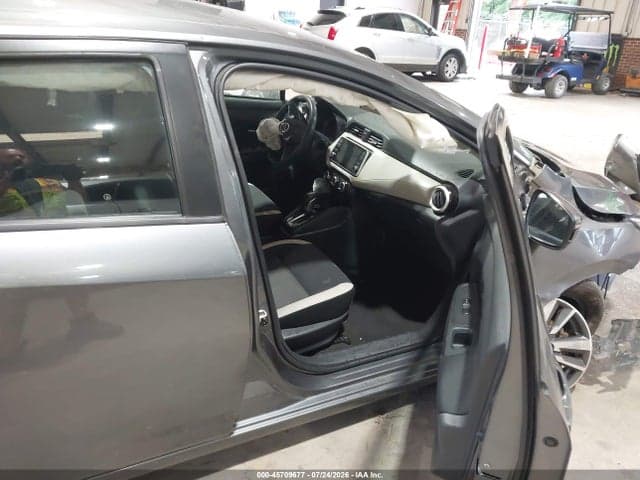 2021 NISSAN VERSA SV XTRONIC CVT 5