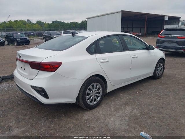 2021 KIA FORTE FE 4