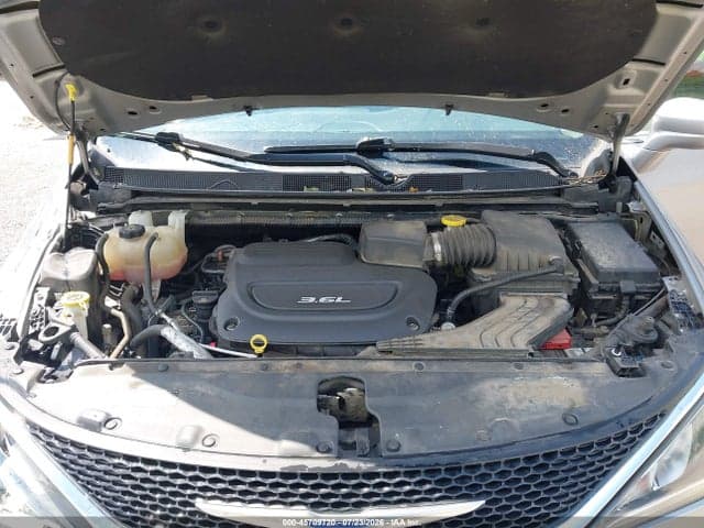 2019 CHRYSLER PACIFICA TOURING PLUS 10