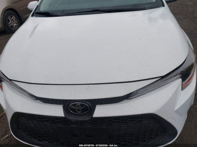 2022 TOYOTA COROLLA LE 10