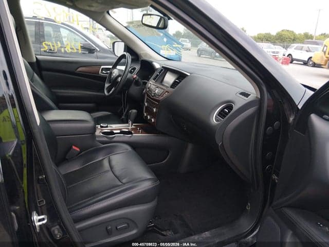 2018 NISSAN PATHFINDER PLATINUM 5