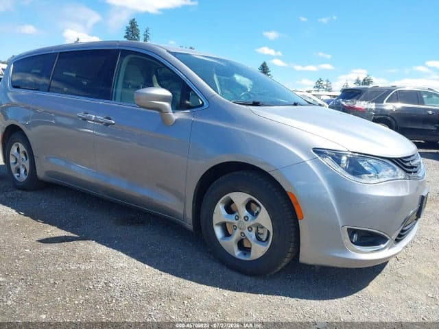 2017 CHRYSLER PACIFICA HYBRID TOURING PLUS 1