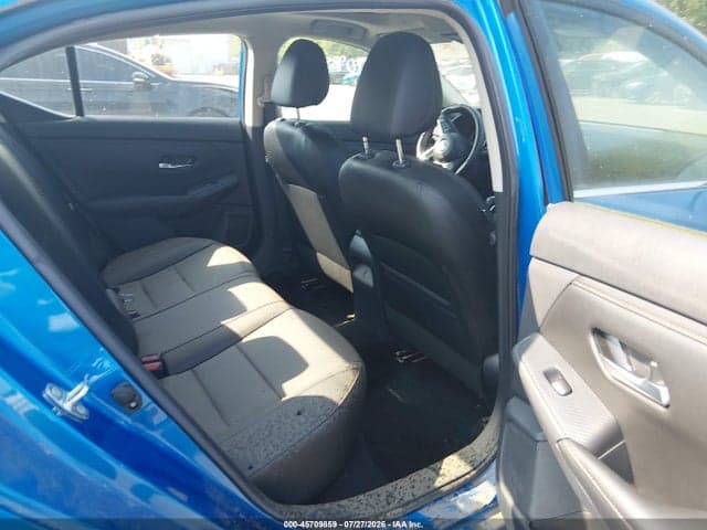 2022 NISSAN SENTRA SR XTRONIC CVT 8