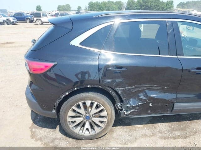 2020 FORD ESCAPE TITANIUM 6