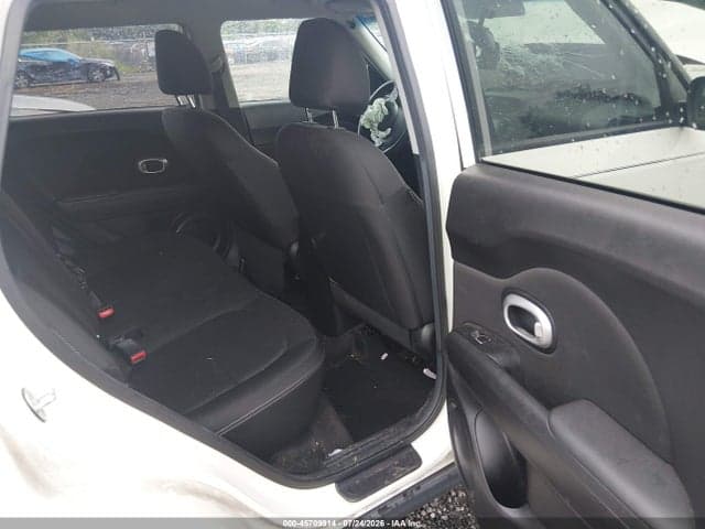 2017 KIA SOUL 8