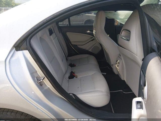 2019 MERCEDES-BENZ CLA 250 4MATIC 8