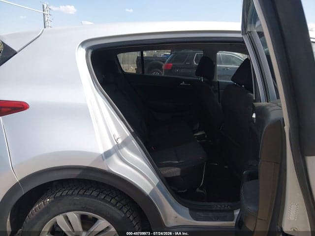 2017 KIA SPORTAGE LX 8