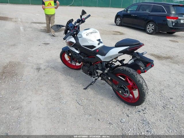 2026 KAWASAKI ER500 3