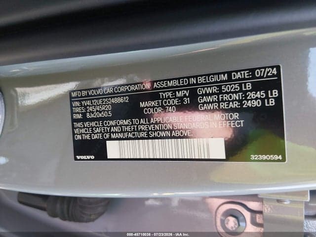 2025 VOLVO XC40 B5 PLUS BRIGHT THEME 9
