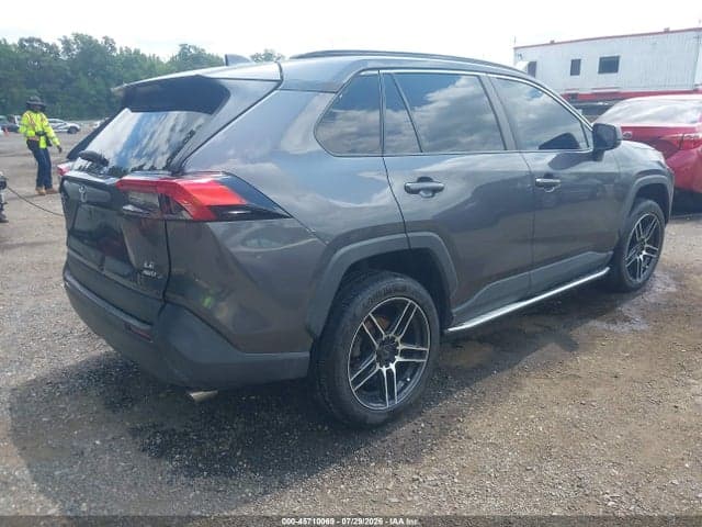 2019 TOYOTA RAV4 LE 4