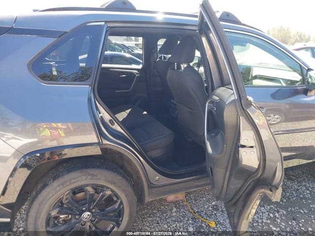 2023 TOYOTA RAV4 HYBRID SE 8