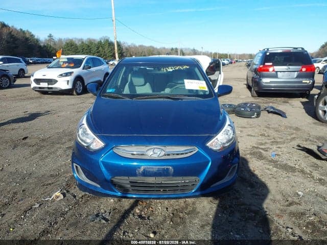 2017 HYUNDAI ACCENT SE 13