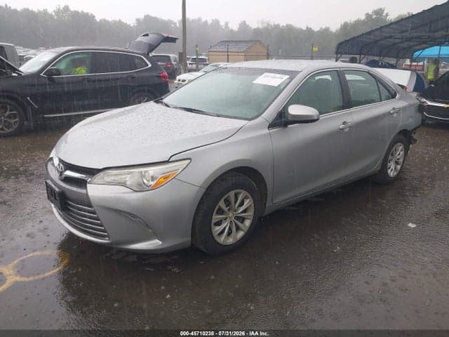 2017 TOYOTA CAMRY LE 2