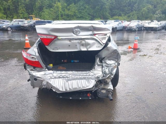 2017 TOYOTA CAMRY LE 16
