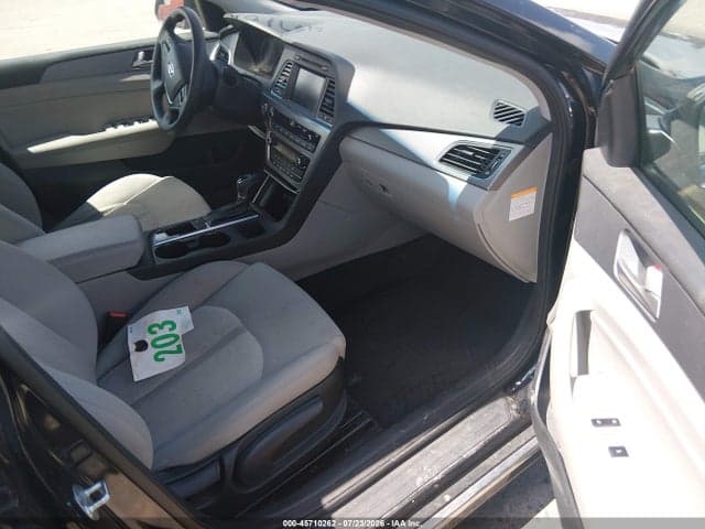 2017 HYUNDAI SONATA HYBRID SE 5