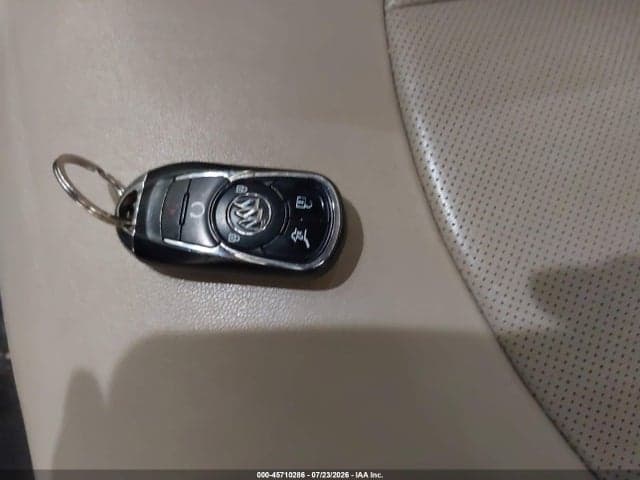 2017 BUICK ENVISION ESSENCE 11