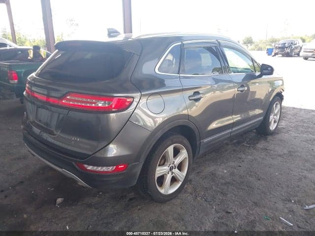 2017 LINCOLN MKC PREMIERE 4