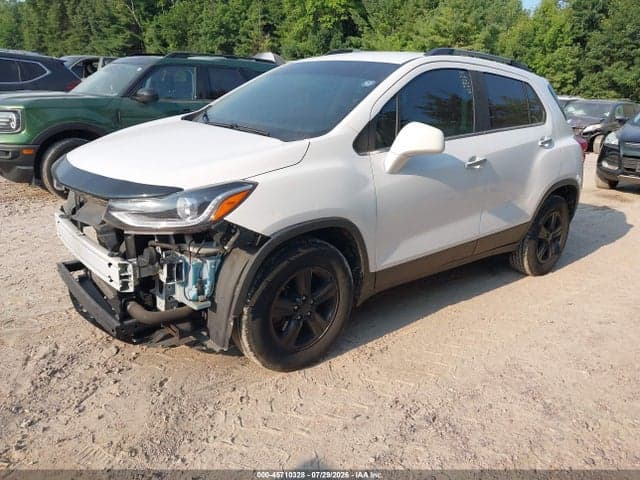 2017 CHEVROLET TRAX LT 2