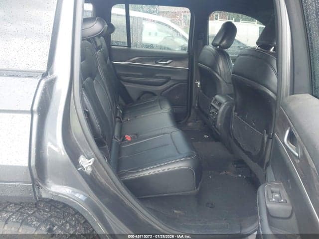 2025 JEEP GRAND CHEROKEE LIMITED 4X4 8