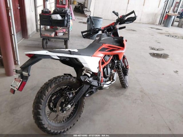 2025 KTM 390 ENDURO R 4