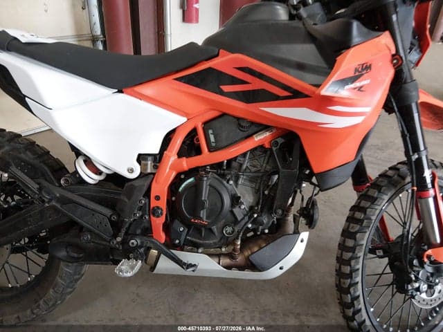 2025 KTM 390 ENDURO R 8