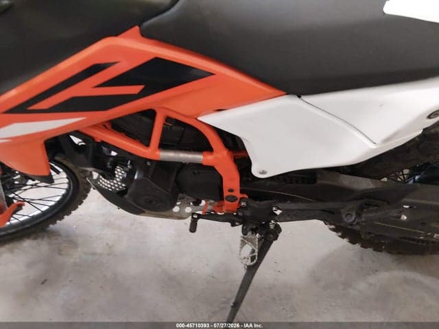 2025 KTM 390 ENDURO R 9