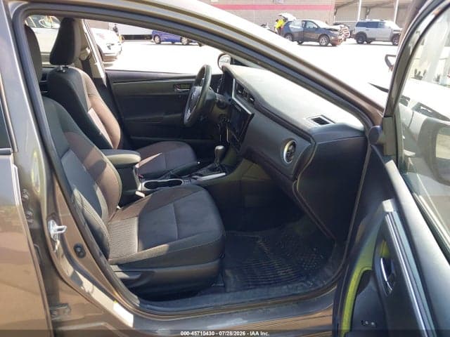 2019 TOYOTA COROLLA LE 5